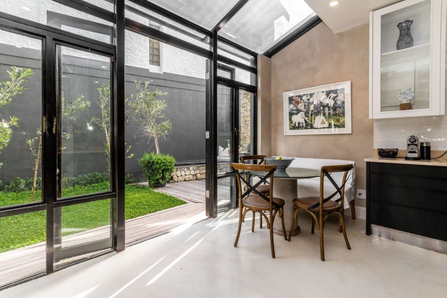 To Let 3 Bedroom Property for Rent in Fresnaye Western Cape